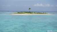 Suatu pulau kecil tak berpenghuni di Club Med Finolhu Maldives. Pemandangan ini terlihat dari restorannya (Afif/detikTravel)