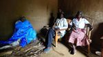 Foto : Prosesi Ritual Sunat Laki-laki di Kenya