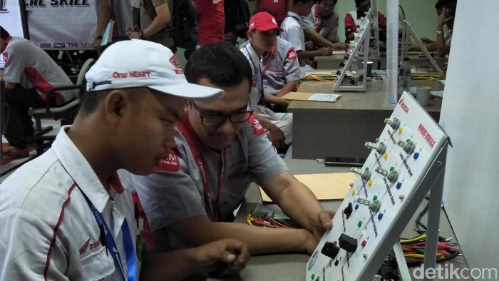 Honda Iming-imingi Beasiswa untuk Anak SMK