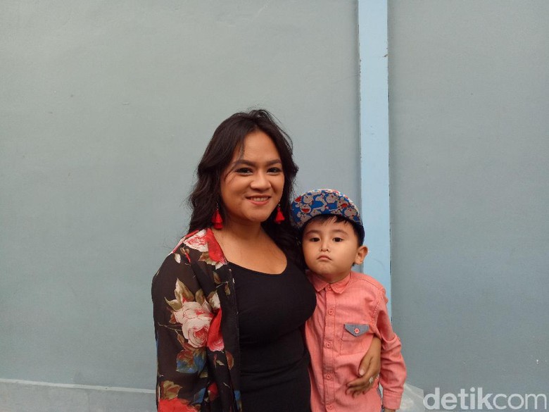 Berseteru Soal Anak dengan Daus Mini di Instagram, Ini Jawaban Yunita Berseteru Soal Anak dengan Daus Mini di Instagram, Ini Jawaban Yunita