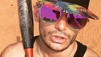 Selain itu, ia juga merupakan seorang model profesional. (Dok. Instagram/frankiejgrande)