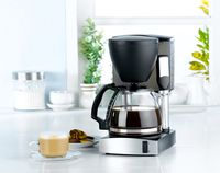Alat pembuat kopi praktis.