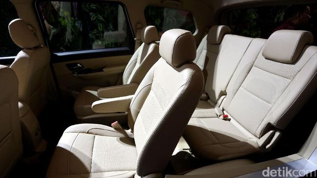 Jok Wuling Confero