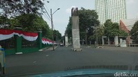 detikcom napak tilas perjalanan nyasar tersebut. Awalnya, Habiburokhman bertolak dari sekitaran DPR menuju Jl Gatot Subroto