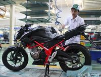 Baju Baru Honda CB150R  StreetFire