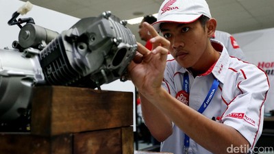 Honda Gelar Kompetisi Teknik Sepeda Motor