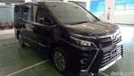 Toyota Voxy Vs Nissan Serena, Keren Mana Nih?