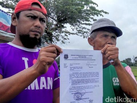 Petani tunjukkan surat DPRD ke wali kota Blitar/