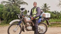Riders for Health adalah sekelompok pengendara motor trail (crosser) di Afrika. Berbeda dengan kelompok motor yang lain, riders for health berkendara khusus untuk membantu layanan kesehatan. (Foto: Facebook/Riders for Health International)