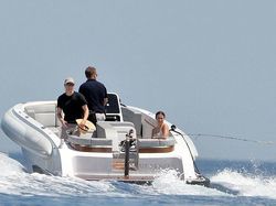 Penampakan Si Cantik Putri Steve Jobs Tampil Seksi