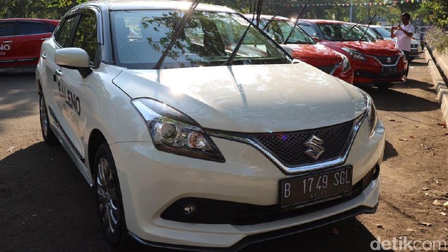 Keliling Jakarta Bersama Suzuki Baleno Hatchback