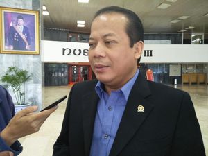 DPR: Masyarakat Jangan Mudah Tergiur Tawaran Umrah Murah