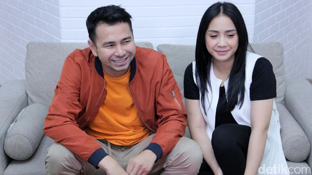 Vanessa Angel Marah-marah, Raffi Tutup Kolom Komentar Foto Bareng Caisar