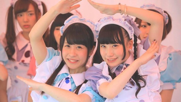 Kalau dilihat oleh gadis secantik ini, siapa coba yang tidak mau? Tak heran kalau Maid Cafe selalu ramai pengunjung (@Home Maid Cafe/Facebook) Kalau dilihat oleh gadis secantik ini, siapa coba yang tidak mau? Tak heran kalau Maid Cafe selalu ramai pengunjung (@Home Maid Cafe/Facebook)