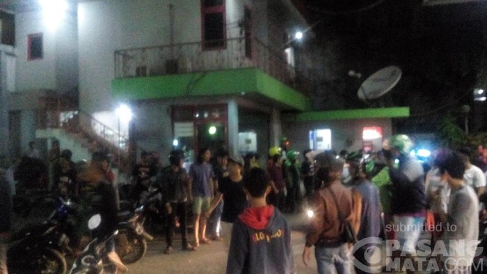 Petugas SPBU Ditebas Pedang oleh Pria Bermotor di Manggarai Jaksel