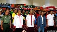 Acara jumpa suporter itu digelar di Audiotorium Kemenpora, Senayan, Jakarta, Kamis (3/8/2017).