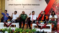 Sekretaris Menpora Gatot S. Dewa Broto mengatakan, kami menghormati apa yang menjadi standing point Persija, karena mereka juga sudah berkomunikasi dengan kami. Mohon maaf tidak bisa hadir, mungkin ada alasan lain yang tidak bisa dijelaskan.