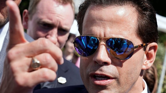 Para Pejabat Tinggi Gedung Putih Ditipu Email Iseng