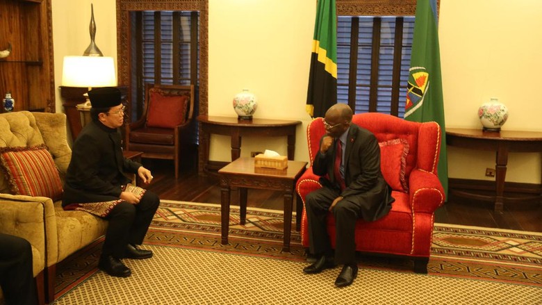 Dubes RI Dapat Dukungan Presiden Tanzania Tingkatkan Hubungan Dagang Dubes RI Dapat Dukungan Presiden Tanzania Tingkatkan Hubungan Dagang