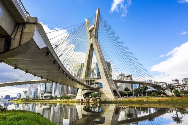 Terbang ke Brasil, ada Kota Sao Paulo yang menempati peringkat ke-36 sebagai kota tersehat. Foto: (Dok. Thinkstock) Terbang ke Brasil, ada Kota Sao Paulo yang menempati peringkat ke-36 sebagai kota tersehat. Foto: (Dok. Thinkstock)