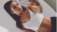 Demi Lovato pernah kecanduan narkoba hingga mengidap gangguan makan. Namun aktris dan penyanyi 24 tahun ini sudah meninggalkan kebiasaan buruk tersebut dan mengadopsi gaya hidup sehat, serta hobi latihan bela diri. (instagram/@ddlovato)