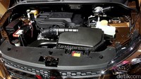 Sebagai penantang Avanza cs, Wuling Confero S mengandalkan mesin 1.500 cc. Mesin itu mampu menyemburkan tenaga hingga 107 ps.