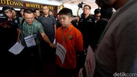 Ada tiga tersangka yang berhasil lolos dari pantauan Polri. Menurut informasi dari kepolisian Taiwan, tiga tersangka tersebut sudah ditangkap di Taiwan. Pada kasus, ini diketahui ada keterlibatan dua orang WNI. Dua WNI tersebut dijadikan sebagai fasilitator oleh para pelaku, satu sebagai sopir dan penyedia tempat tinggal satunya sebagai penerjemah.