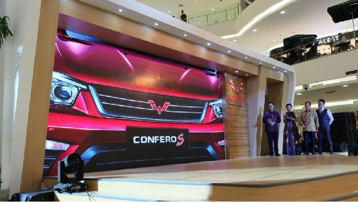 MPV Wuling Tawarkan Kabin Luas untuk Keluarga