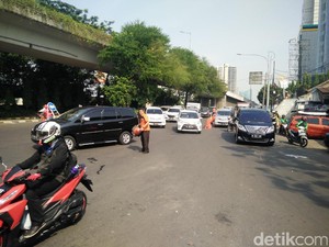 Kemacetan Terurai, Arus Lalu Lintas di Pancoran Kembali Normal