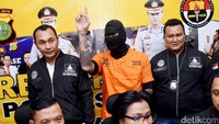 Namun hal tersebut dibantah oleh polisi dan merilisnya pada pagi ini. Pool/Ismail/detikFoto.