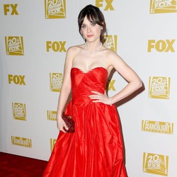 Di Balik Tawa New Girls, Zooey Deschanel Tersiksa Hal Ini