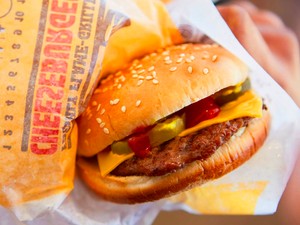 Fast Food Jadi Menu yang Disuguhkan Donald Trump untuk Para Tim Sepakbola