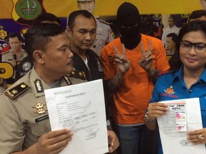 Tora Sudiro Ditahan, Kenapa Mieke Amalia Dipulangkan?
