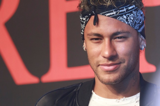 Neymar Doyan Burger hingga Menu Istimewa Pernikahan Kim Kardashian
