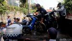 Makan Trotoar, PKL dan Parkir Liar Ditertibkan