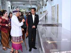 Jokowi Heran Kebiasaan Minum Jamunya Diketahui I Nyoman Gunarsa