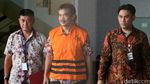 Tersangka Pengadaan Pupuk Resmi Ditahan KPK