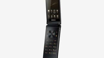 Speknya sendiri tak bisa dianggap remeh. Ada kamera belakang 12 megapixel aperture f/1.7 dan kamera depan 5 megapixel aperture f/1.9. Leader 8 mengandalkan prosesor Snapdragon 821, RAM 4 GB, memori internal 64 GB yang dibekali slot microSD. Foto: Samsung