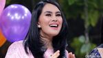 Kartika Putri Dibilang Mirip Ayu Ting Ting, Setuju?