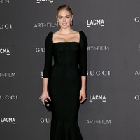 Tidak banyak model yang memulai karirnya sebagai model glamour (memeragakan lingerie atau bikini saja), bisa naik kelas menjadi model high-fashion. Kate Upton menjadi salah satu fenomena terbaru di dunia fashion. Model bertubuh sensual inipun menguasai dunia fashion dengan tampil di tiga majalah Vogue edisi Amerika, Italia dan Spanyol. Foto: Getty Images