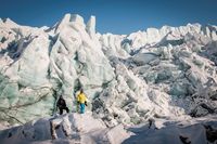 Menjelajahi es-es tebal di Greenland (greenland.com)