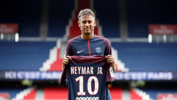 Neymar didatangkan Paris Saint-Germain dari Barcelona sebagai pemain termahal di dunia.