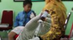 Begini Ekspresi Murid SD Saat Imunisasi Rubella