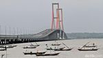 Pemandangan Ciamik Jembatan Suramadu
