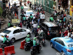 Dishub Bekasi Bangun Tempat Mangkal Ojek Online