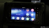 Tampak dimensinya cukup besar. Tak heran jika interior mobil ini menawarkan kenyamanan khas MPV kelas menengah. Foto: Rangga Rahadiansyah