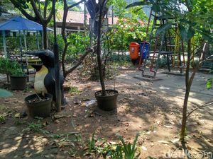 Menyusuri Sejuknya Kebon Kosong yang Punya Banyak Kebun