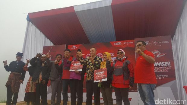 Pentingnya Jaringan Seluler Bagi Masyarakat di Kaki Gunung Semeru