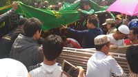 Jenazah Ibu dan 3 Anak Korban Kebakaran Dimakamkan Berdampingan