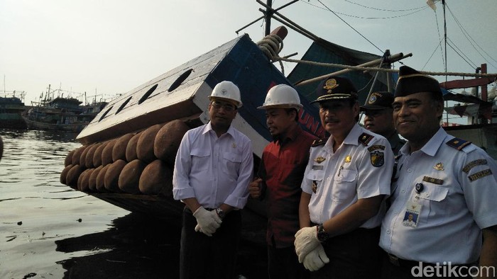 Menhub Puji Kapal Paralon Buatan Pekalongan